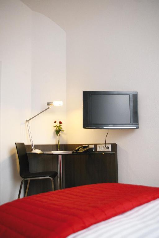 Alcatraz Hotel Am Japanischen Garten Kaiserslautern Room photo